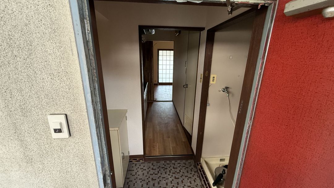 2K Apartment for Sale near Tangu Station, Kitakyushu - Thumbnail 2
