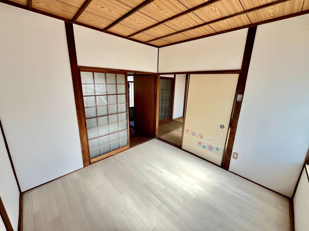 Rent 2DK Apartment near Kokuraminami Station, Kitakyushu - Thumbnail 4