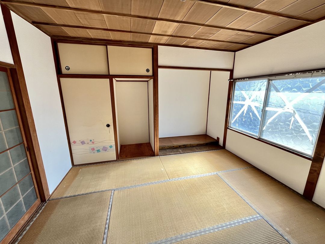 Rent 2DK Apartment near Kokuraminami Station, Kitakyushu - Thumbnail 3