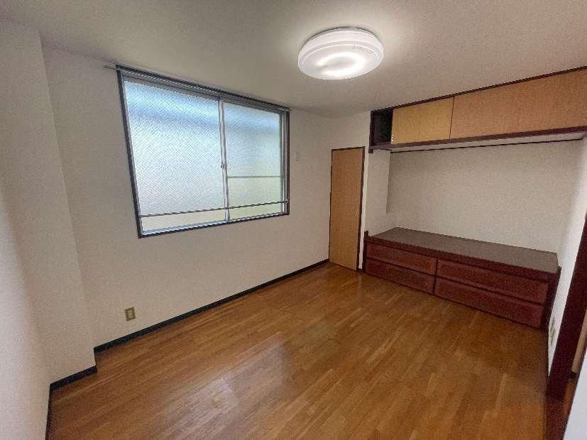 1K Apartment for Rent in Kitakyushu, Near Edamitsu Station - Thumbnail 3