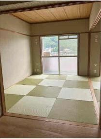 4DK Apartment for Sale in Moji-ku, Kitakyushu - 62.17 sqm - Thumbnail 2