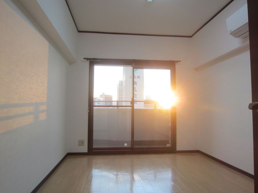 Lions Mansion Kokura: 1K Apartment in Kitakyushu - Thumbnail 2