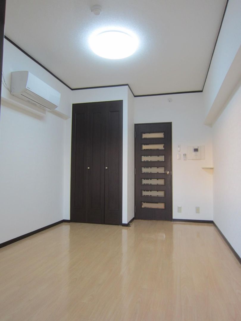 Lions Mansion Kokura: 1K Apartment in Kitakyushu - Thumbnail 3