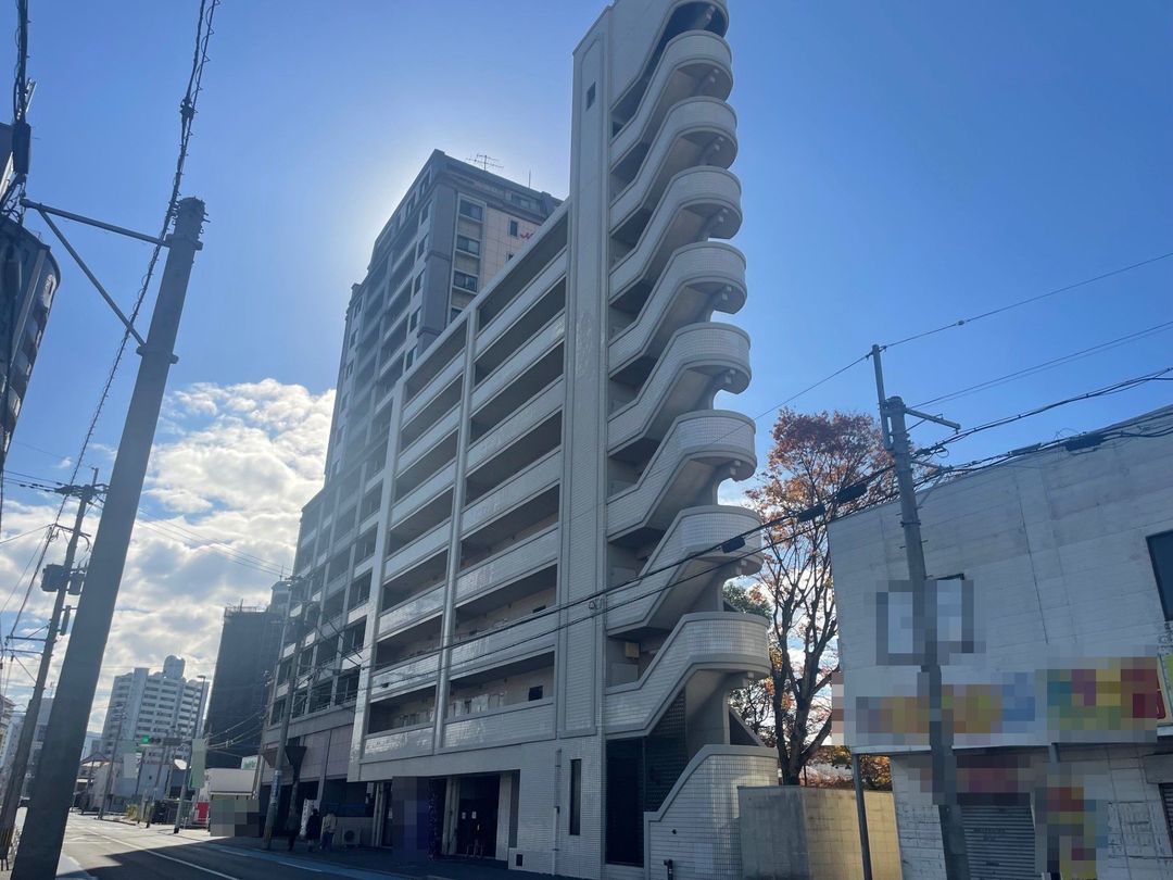Asahi Plaza Kokura Minami 1K Apartment for Sale in Kitakyushu - Thumbnail 2