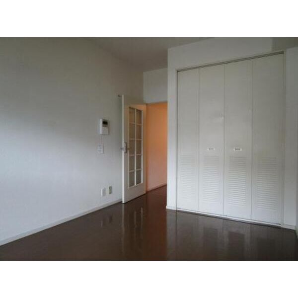 1K Apartment for Rent in Suizenji, Central Kumamoto - Image 1