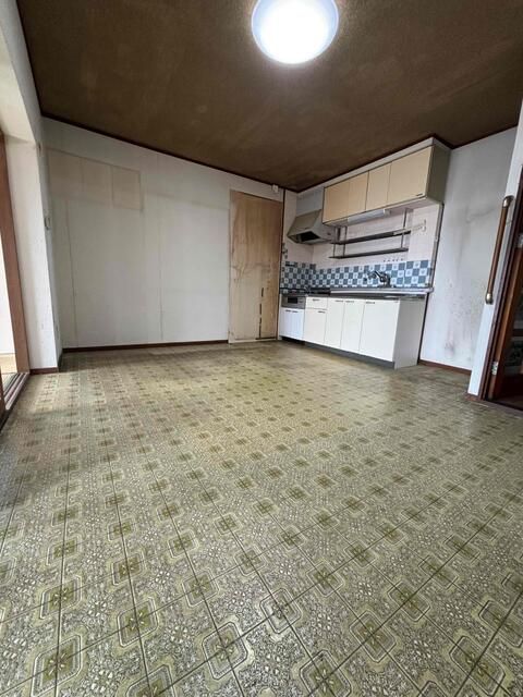 4DK Apartment for Sale in Moji Ward, Kitakyushu - 63.2 sqm - Thumbnail 4