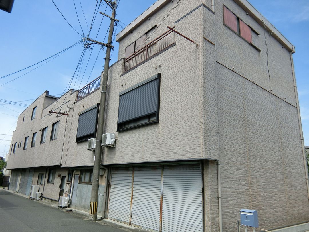 Commercial 7DK Building for Sale in Kurume, Fukuoka - Thumbnail 2
