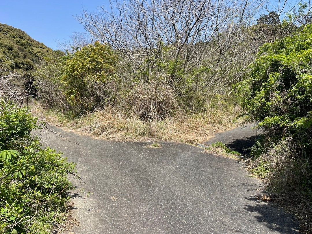 Vacant Land for Sale in Tosu City, Saga - Ideal for Storage or Camping - Thumbnail 2