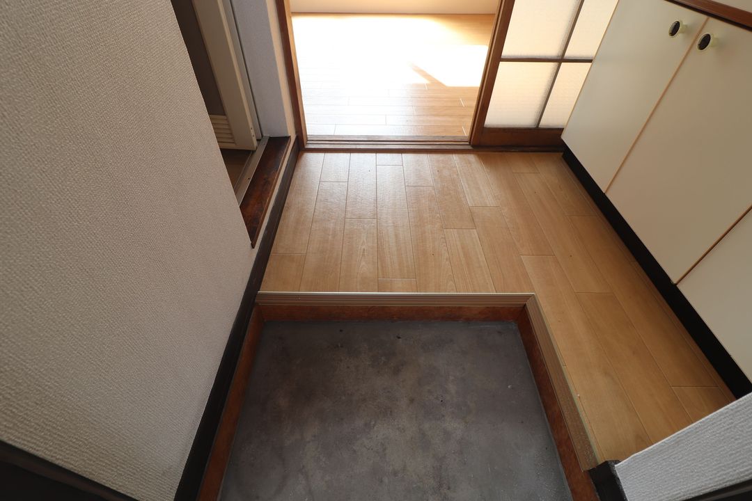 1K Apartment for Rent in Katayama, Fukuoka - 19,000 Yen - Thumbnail 2