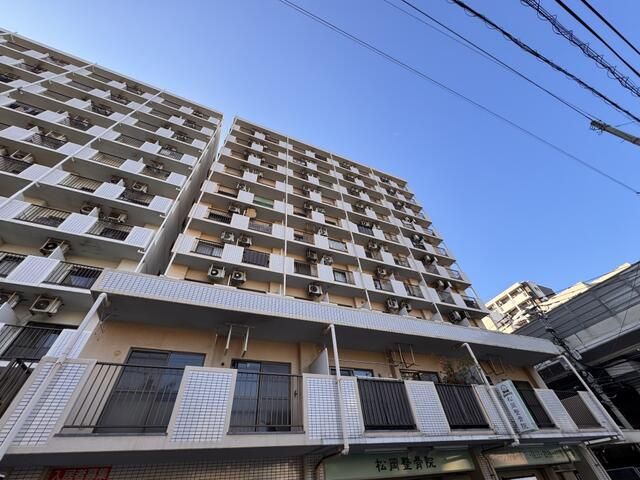 White Palace Kogane Gobankan 1106 Rental Apartment in Kitakyushu - Image 1