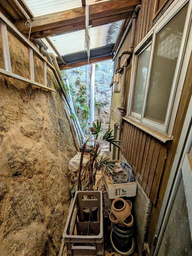 Renovation-Ready 3DK House in Kitakyushu Moji Ward - Thumbnail 4