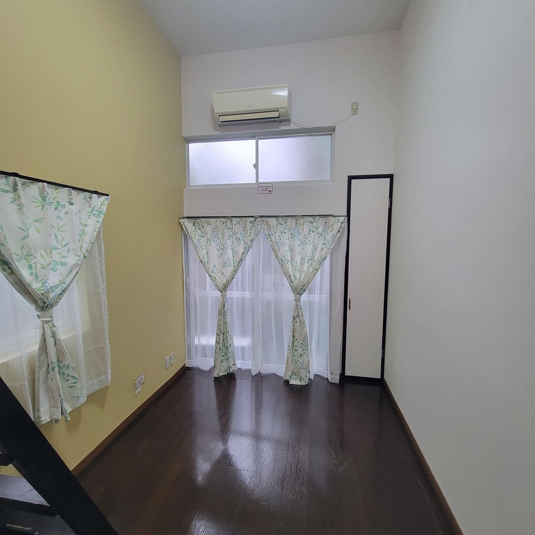1K Apartment for Rent in Kurume with Pet-Friendly Option - Thumbnail 3