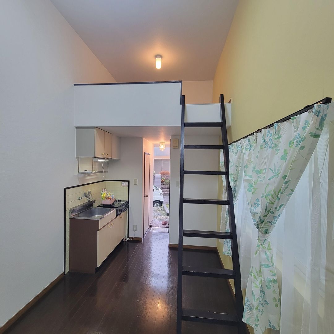 1K Apartment for Rent in Kurume with Pet-Friendly Option - Thumbnail 2