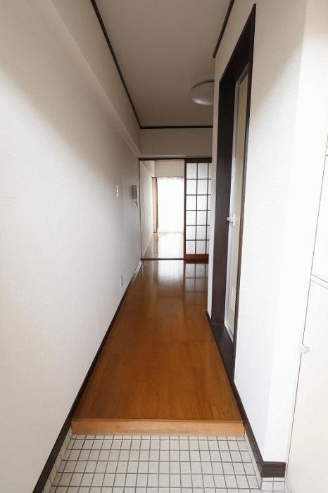1K Apartment Near Dazaifu Station & Tenmangu Shrine, Fukuoka - Thumbnail 4