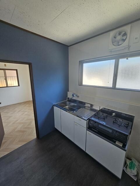 Commercial Building for Sale in Kokurakita-ku, Kitakyushu - Thumbnail 4