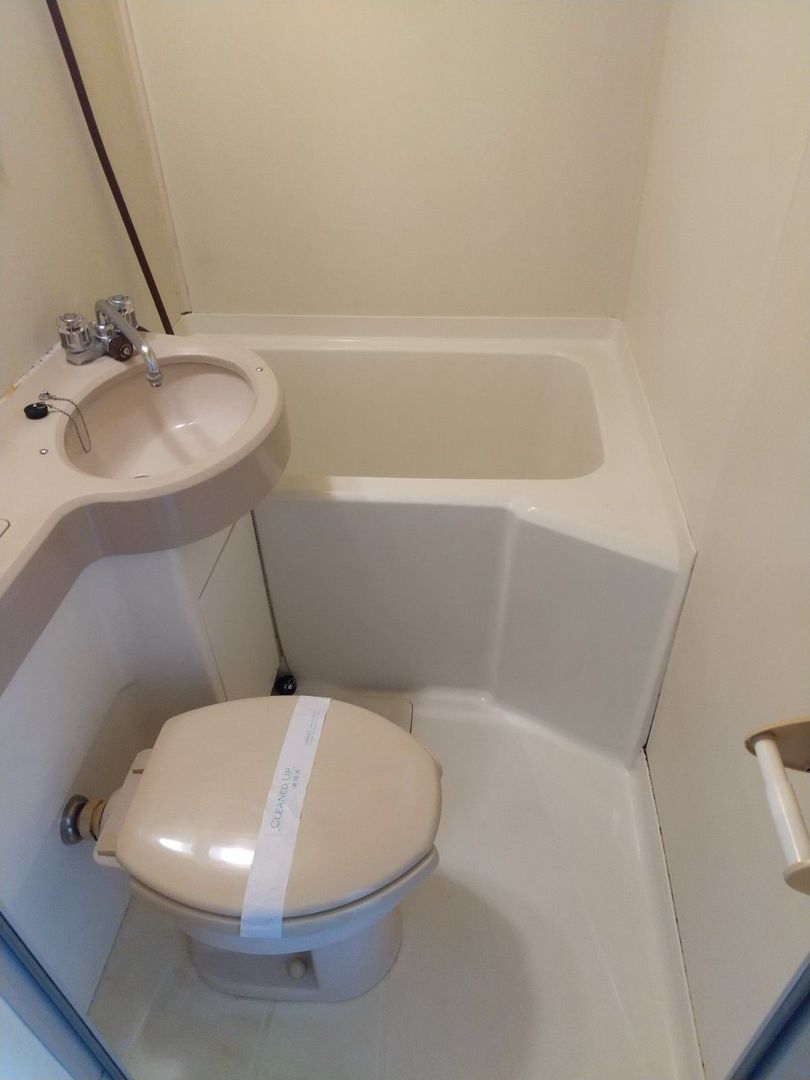 White Palace Kogane Studio Apartment for Sale in Kitakyushu - Thumbnail 3