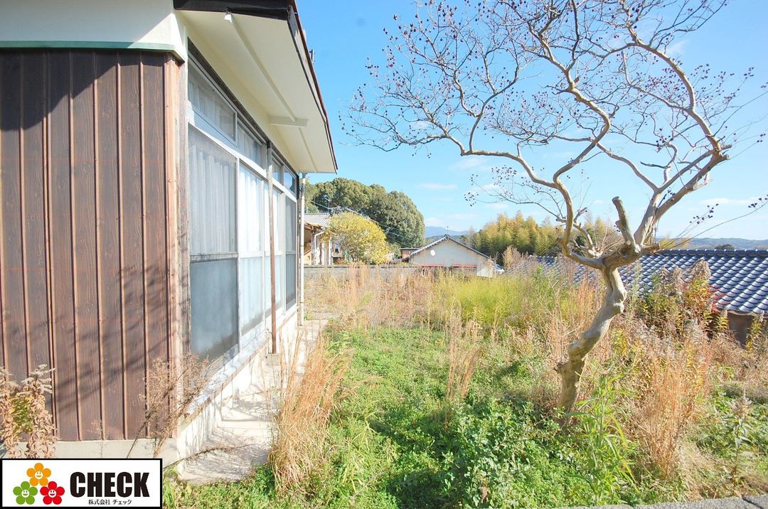 2.5M Yen Wooden House on 214sqm Land in Kotake, Fukuoka - Image 1