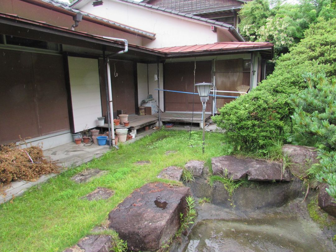 1976 4DK House on 647sqm Land in Omuta, Fukuoka - Thumbnail 4