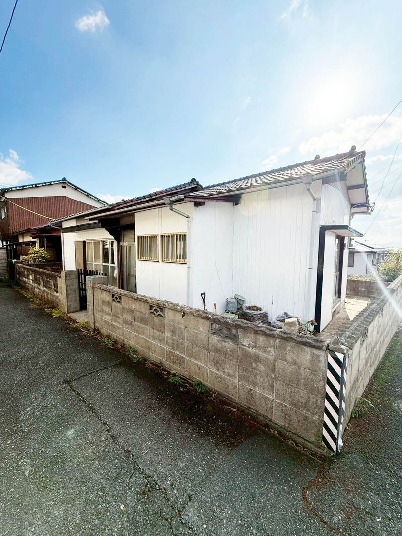 Single-Story 4DK House with Garden in Kitakyushu, Fukuoka - Thumbnail 3
