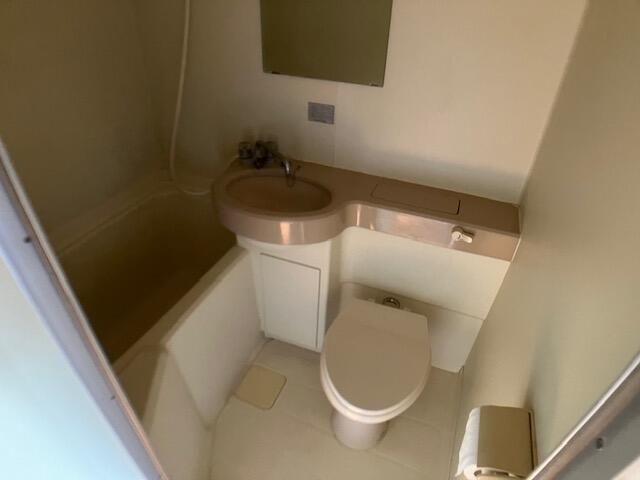1R Apartment for Rent in Moji, Kitakyushu - 20,000 Yen - Thumbnail 3