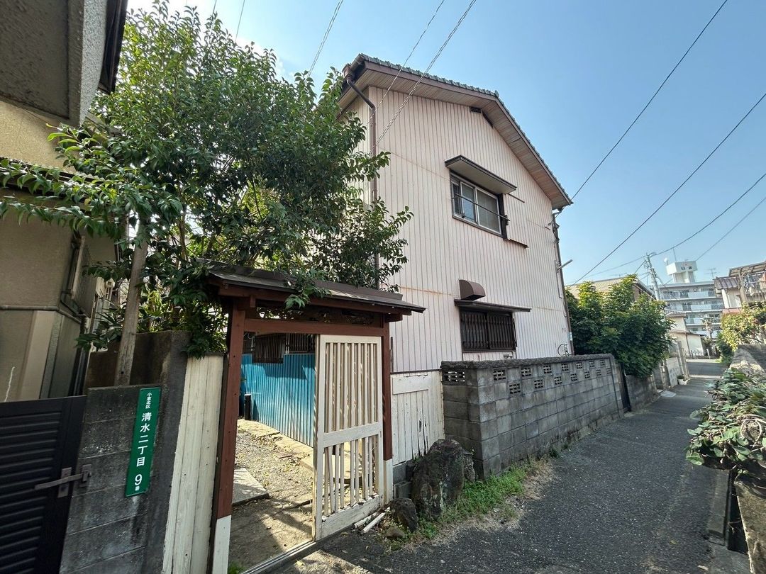 Full House Shimizu 3-Unit Apartment Building for Sale in Kitakyushu - Thumbnail 2