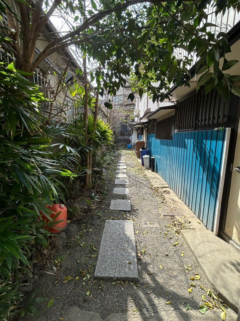 Full House Shimizu 3-Unit Apartment Building for Sale in Kitakyushu - Thumbnail 3