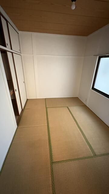4-Unit Apartment Building for Sale in Kitakyushu Moji Ward - Thumbnail 4