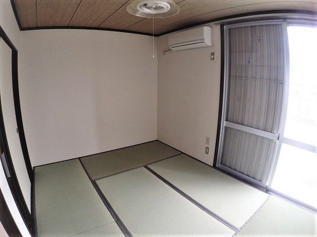 1K Apartment for Rent in Kitakyushu - Co-op Shiki 202 - Thumbnail 2