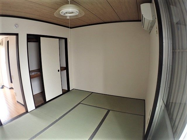 1K Apartment for Rent in Kitakyushu - Co-op Shiki 202 - Image 1