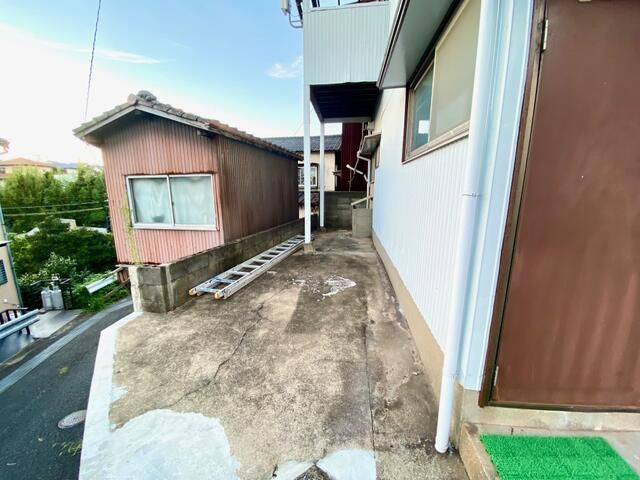 2-Unit Apartment Building for Sale in Kitakyushu's Kokurakita Ward - Thumbnail 2
