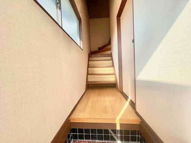 2-Unit Apartment Building for Sale in Kitakyushu's Kokurakita Ward - Thumbnail 4