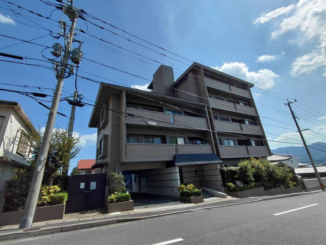 Grand Heights Asao 401: 2DK Pet-Friendly Apartment Near Tobata Station - Thumbnail 2