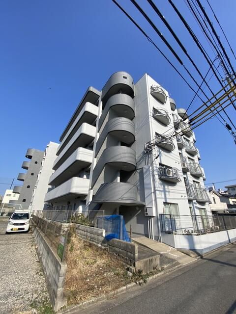 3-Bedroom Apartment in Tobata - 3 Million Yen - Thumbnail 3