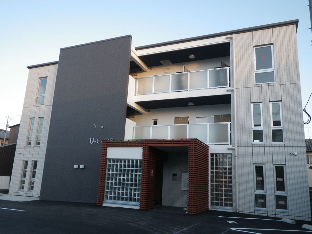 Fully Occupied 4-Unit Apartment Building for Sale in Omuta, Fukuoka - Thumbnail 2
