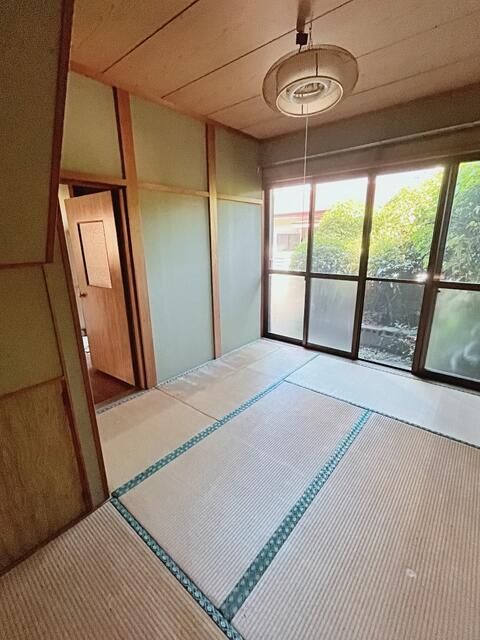 5DK Detached House for Sale near Minami-Kokura Station, Kitakyushu - Thumbnail 4