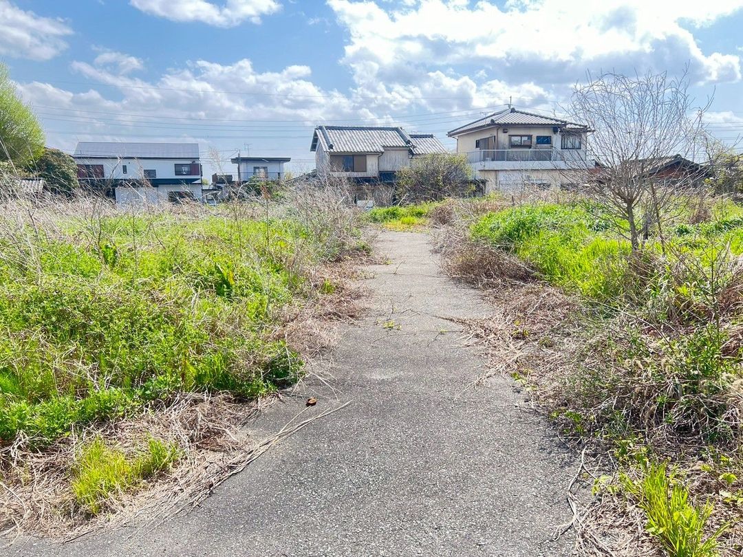 67 sqm Land for Sale in Kurume, Fukuoka - Ideal for Storage or Garden - Thumbnail 3
