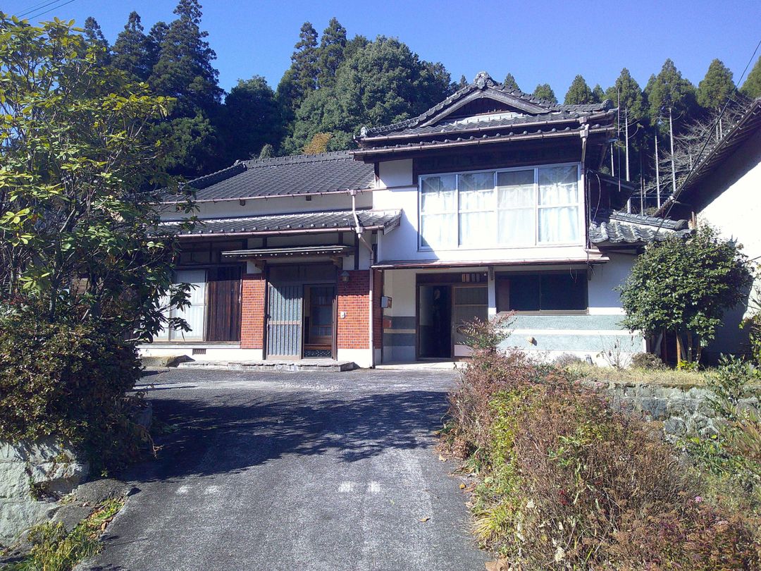 Historic 6DK Wooden House with Farmland in Fukuoka - Thumbnail 3
