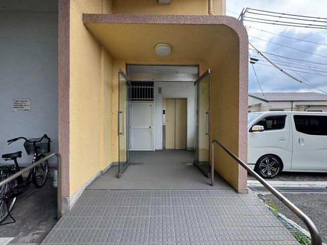 4DK Corner Apartment in Kokura - Thumbnail 2