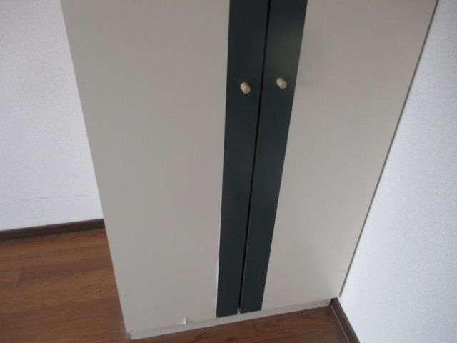 White Palace Moji Port 201 Apartment for Rent in Kitakyushu - Thumbnail 3