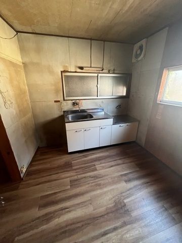 Nakamura Rental House 2: 3DK Detached House for Rent in Kitakyushu - Image 1