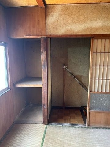 Nakamura Rental House 2: 3DK Detached House for Rent in Kitakyushu - Thumbnail 2