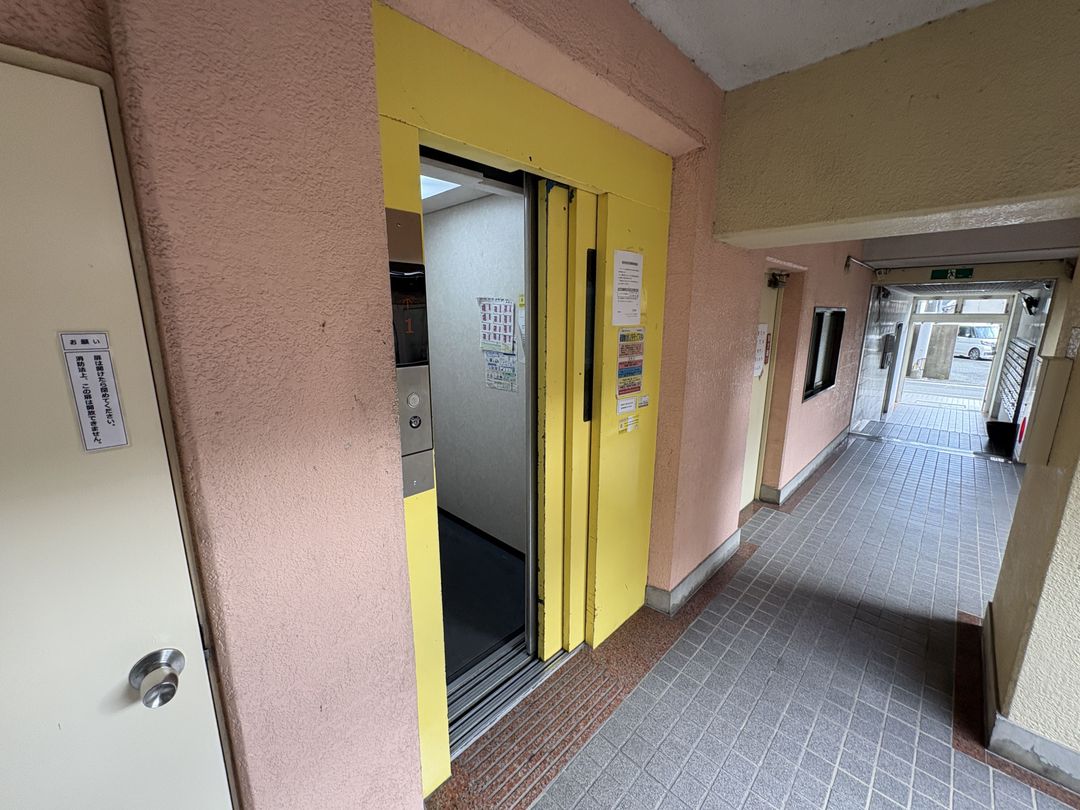 Kurume Station 1R Apartment for Sale - 1.5M Yen Investment - Thumbnail 4