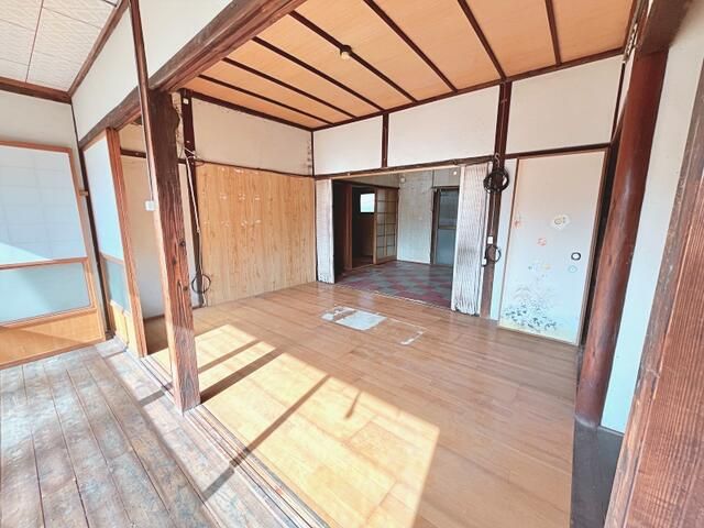 1968 4DK House in Kitakyushu, 59.99 sqm on 181.88 sqm Land - Thumbnail 3
