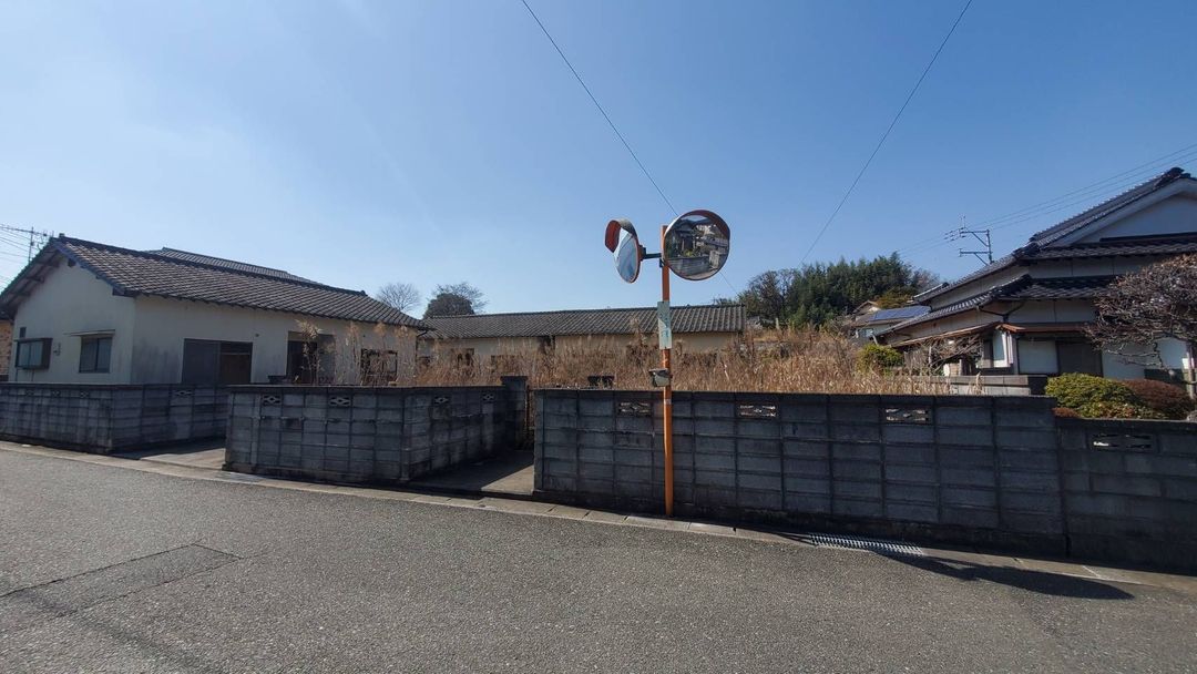 3 Vacant 2LDK Houses for Investment in Fukuoka's Fukuchi Town - Thumbnail 2