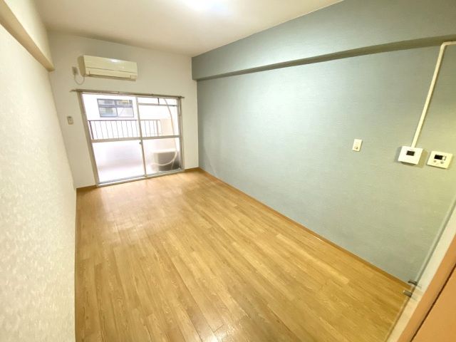 White Palace Kitakyudai-mae 415 Apartment for Rent in Kitakyushu - Thumbnail 4