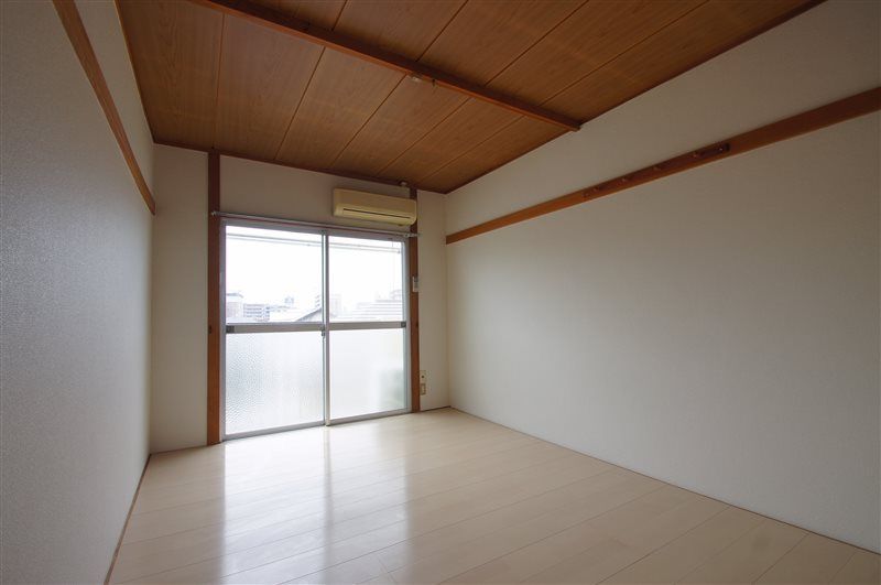 1K Apartment for Rent in Wajiro, Fukuoka - 21,000 Yen - Image 1