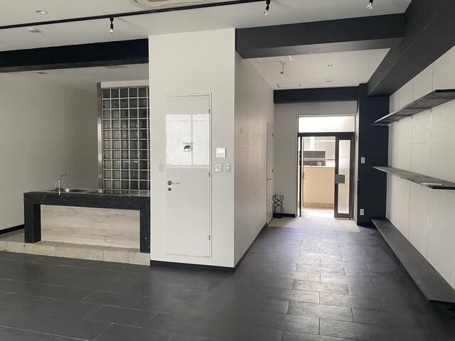 1LDK Apartment for Sale in Shimonoseki, Yamaguchi - Mansion Sagano - Thumbnail 3