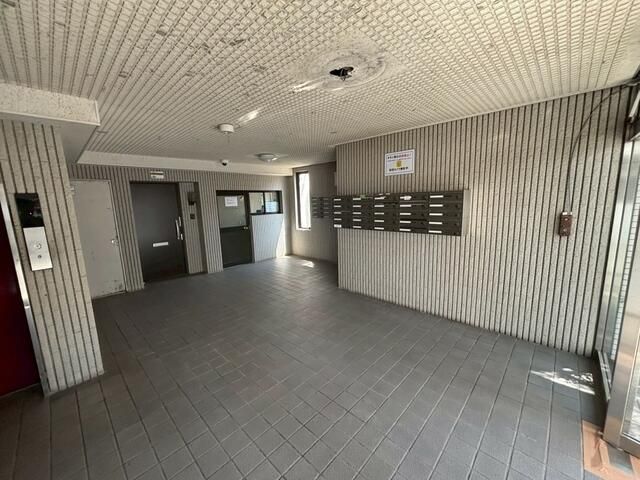 4LDK Apartment in Moji, Kitakyushu - ¥29.8M - Thumbnail 2