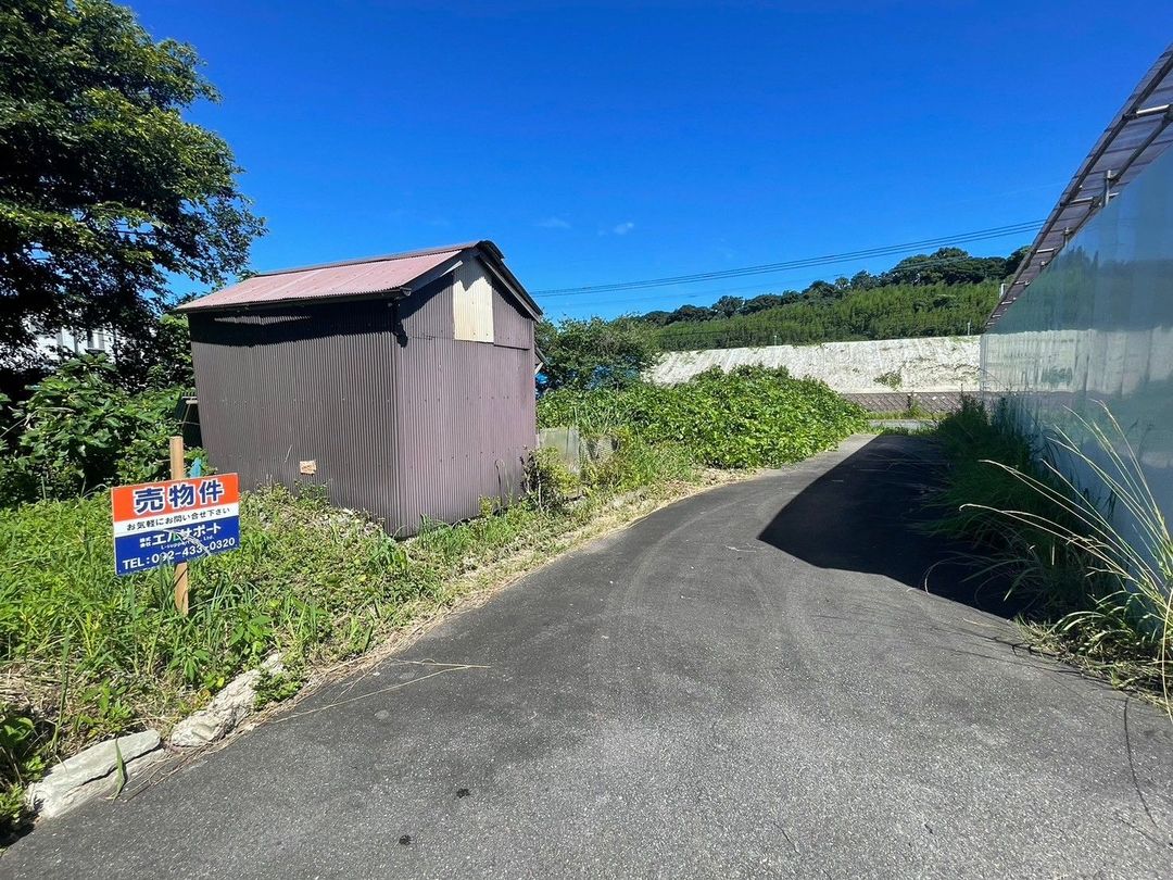 Land for Sale in Itoshima, Fukuoka - Ideal for Storage or Garden - Thumbnail 3