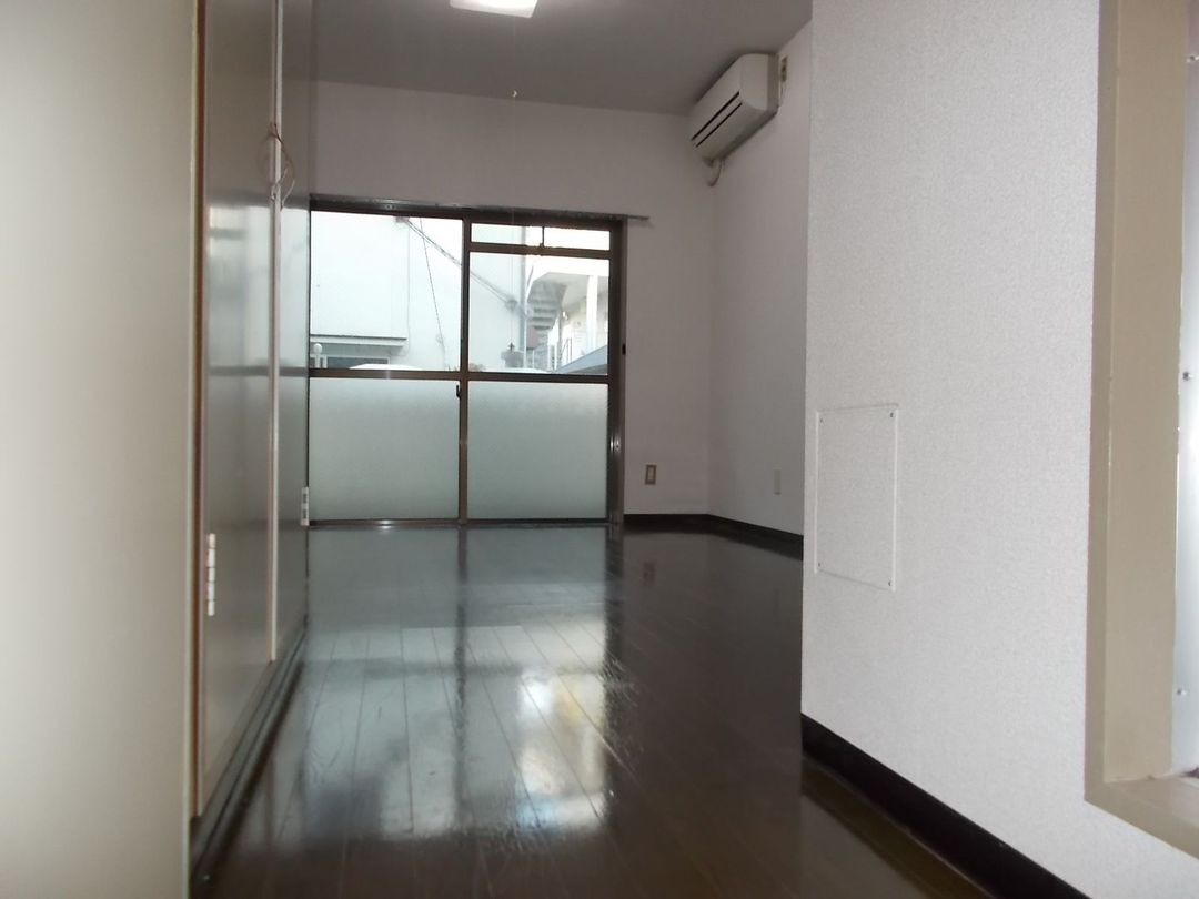 Studio Apartment for Rent near Kumamoto University, Kumamoto - Thumbnail 2